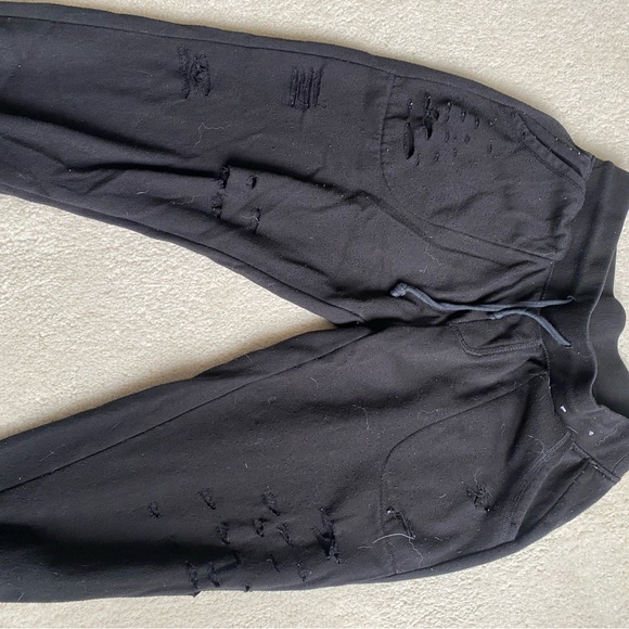 Ripped Skinny Joggers - Picture 3 of 5